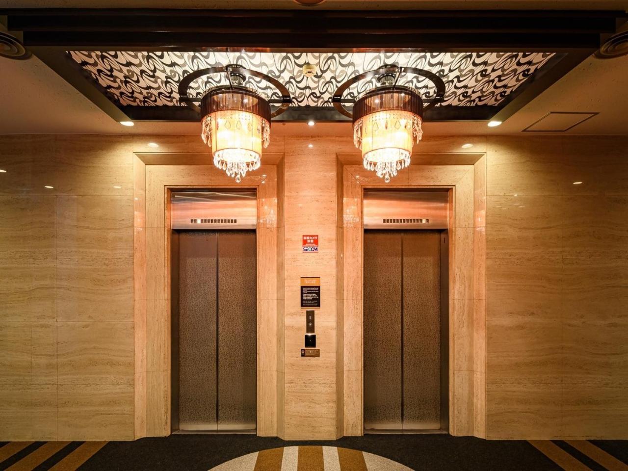 Apa Hotel Sapporo Odori Ekimae Minami Exterior photo
